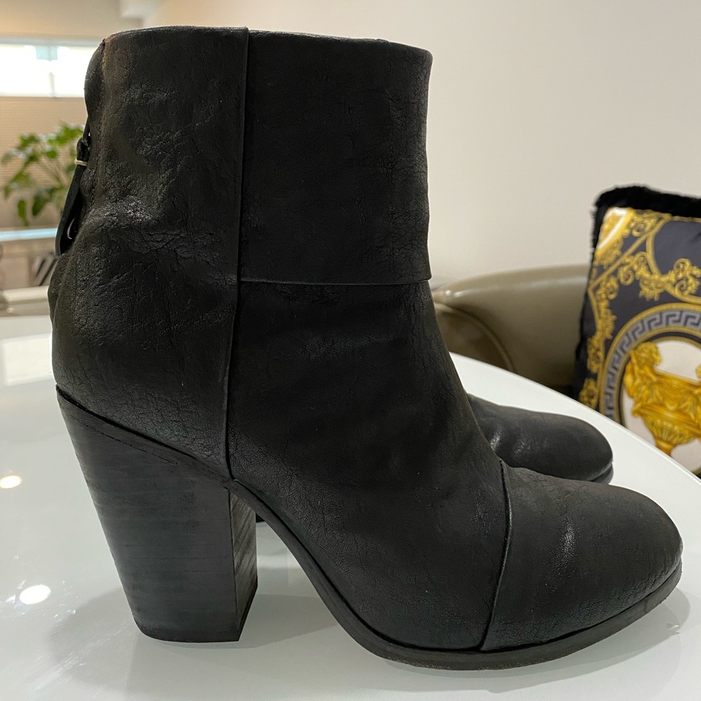 RAG & BONE Classic black leather NEWBURY ANKLE BOOTS.